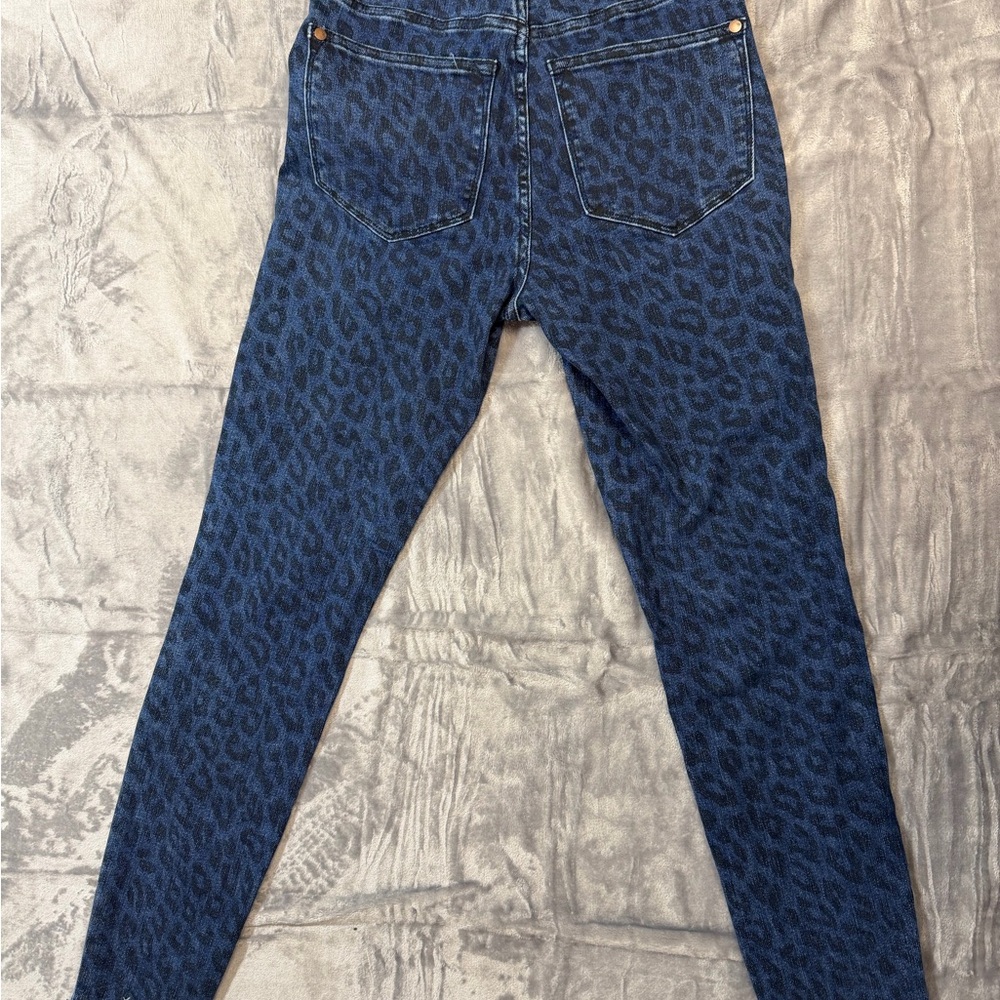 Judy Blue Mid Rise Medium Wash Cheetah Print Skinny Jeans Women’s Size 0/24 - Picture 5 of 5